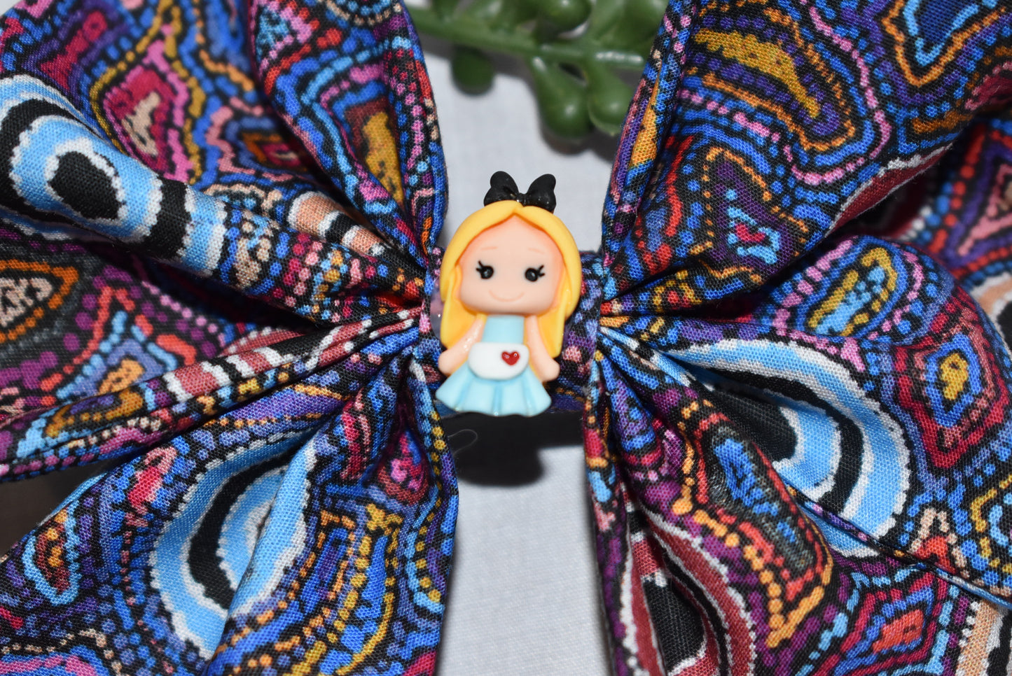 Yumari Jukurrpa (Yumari Dreaming) Aboriginal Bow Clips